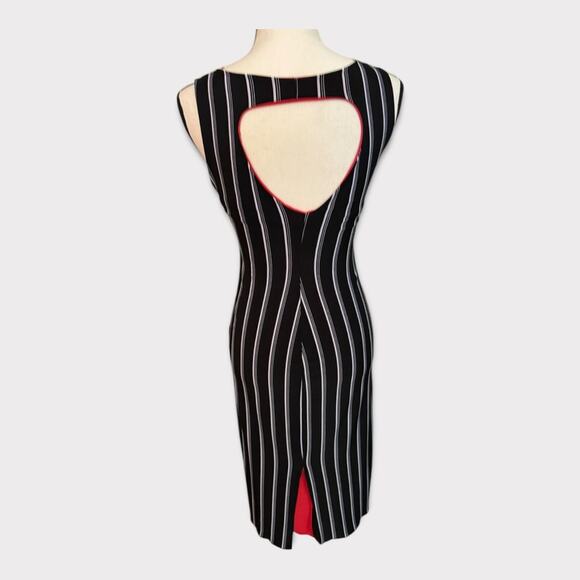 Reversible Tango Dress - Black/RedClassic Elegance with a Bold Twist Size Medium - Picture 10 of 14